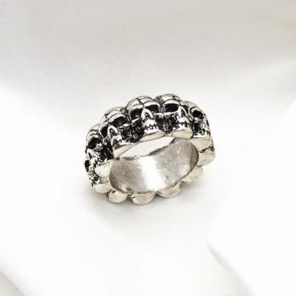 Skull Infinity Ring - Picture 3 of 4